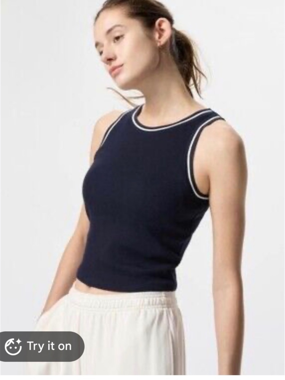 Uniqlo Black & White Tank~